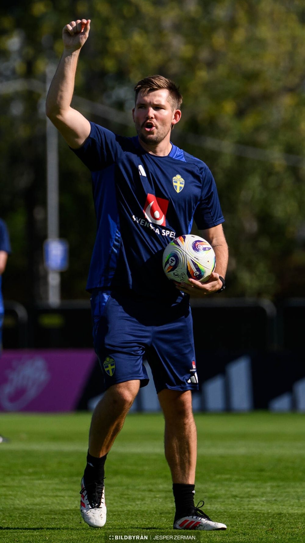 Jamie Mackay coaching with the Swedish National Football Team